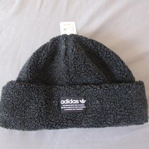 Adidas originals nova beanie black